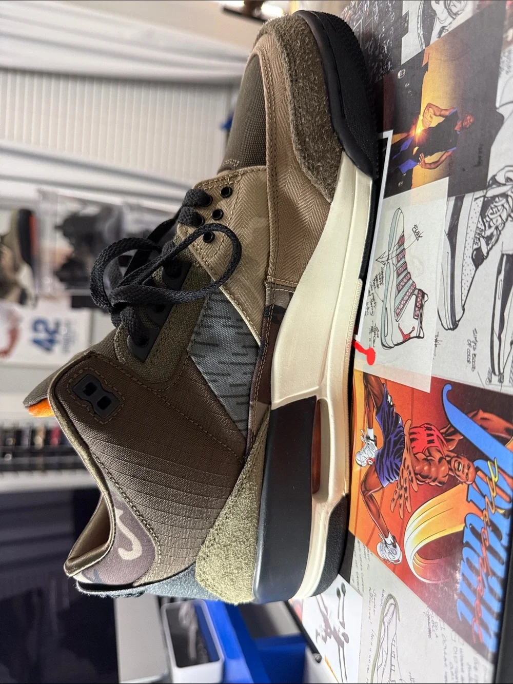 Air Jordan 3 Retro SE Low-Top Sneakers in Olive, Brown & Black with Camo Panels